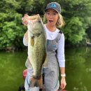 [Bild: Fake%2BProfile%2BFrauen_Dorcasmoore77377....thumb.jpg]