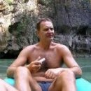 [Bild: Fake%2BProfile%2BManner_Arthur%2BWeissma....thumb.jpg]