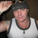 [Bild: Fake%2BProfile%2BManner_Wayne%2BSmith_01....thumb.jpg]