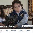 [Bild: Fake%2BProfile%2BManner_Weissmann%2BArth....thumb.jpg]