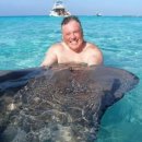 [Bild: Mannliche%2BScammer_gary_vaughn_10_gary_....thumb.jpg]